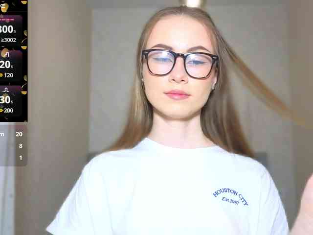 AminaLuxuryyy webcam