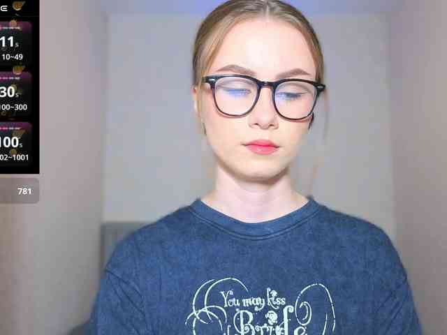 AminaLuxuryyy webcam