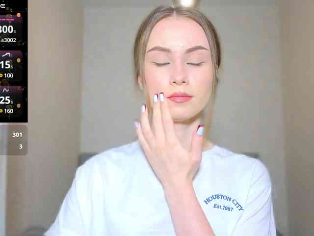 AminaLuxuryyy webcam
