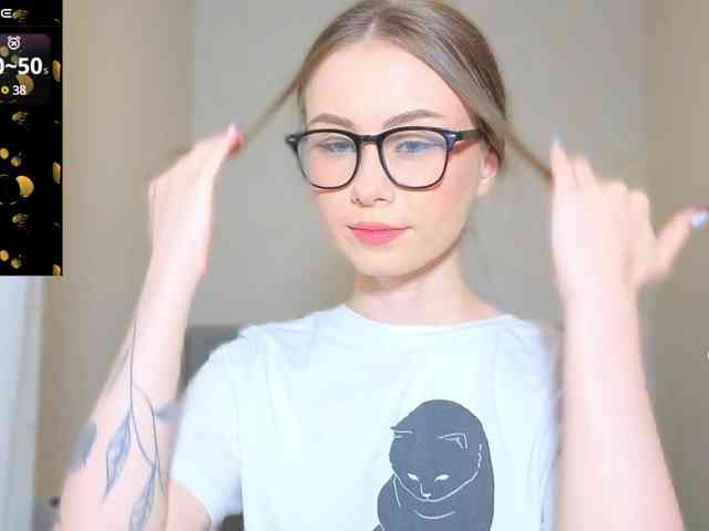 AminaLuxuryyy webcam