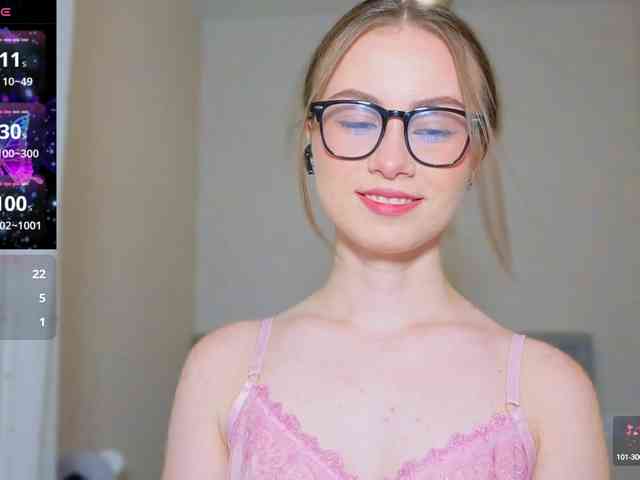AminaLuxuryyy webcam
