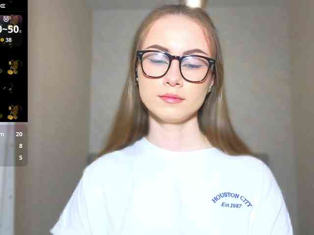 AminaLuxuryyy webcam