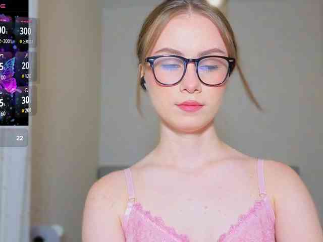 AminaLuxuryyy webcam
