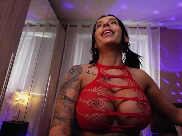 Sex chat gratuit in direct cu Oddetteblackk1 pe BongaCams