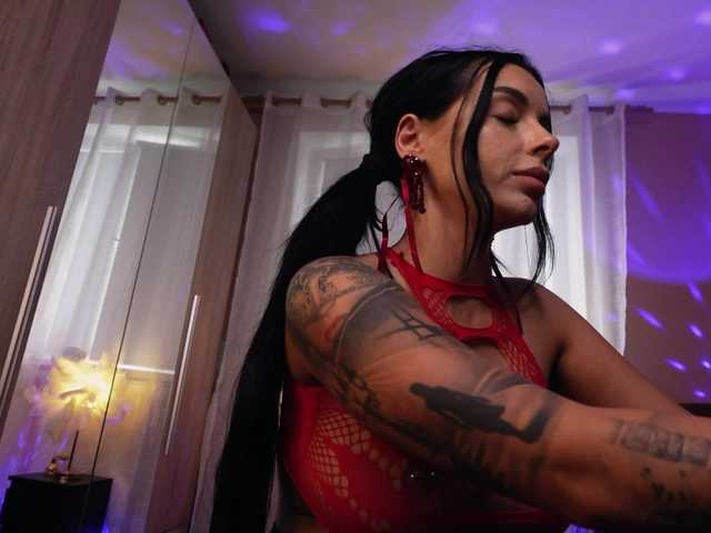 Sex chat gratuit in direct cu Oddetteblackk1 pe BongaCams