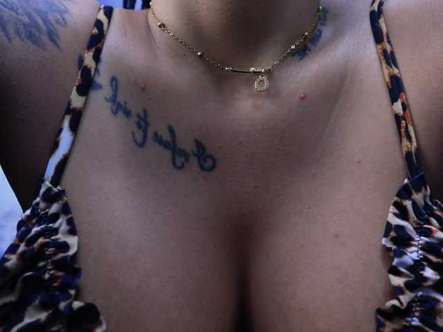 Sex chat gratuit in direct cu Oddetteblackk1 pe BongaCams