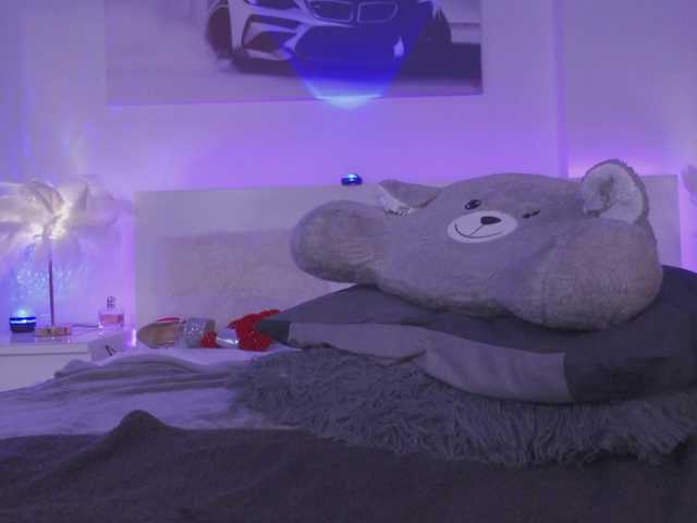 Slutty Oddetteblackk1 wants you to fuck her body now Oddetteblackk1 from BongaCams