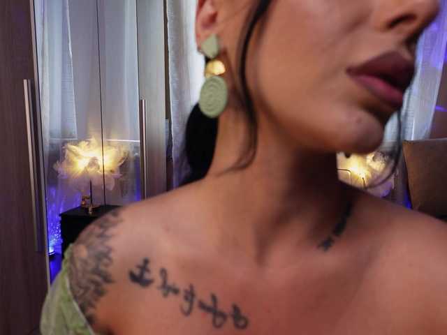 Sex chat gratuit in direct cu Oddetteblackk1 pe BongaCams