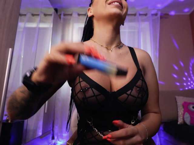 Sex chat gratuit in direct cu Oddetteblackk1 pe BongaCams