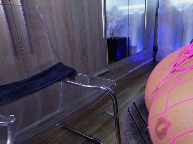 striptease nude Oddetteblackk1