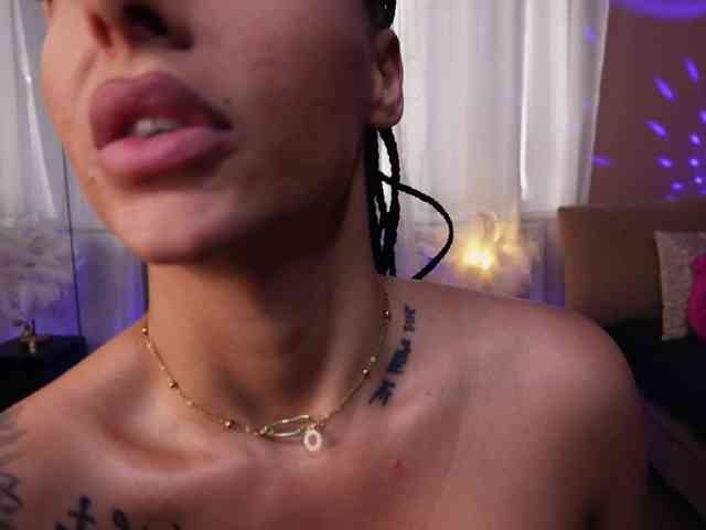Oddetteblackk1 webcam