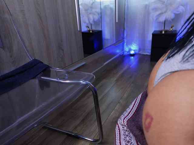 Oddetteblackk1 Live Webcam on BongaCams
