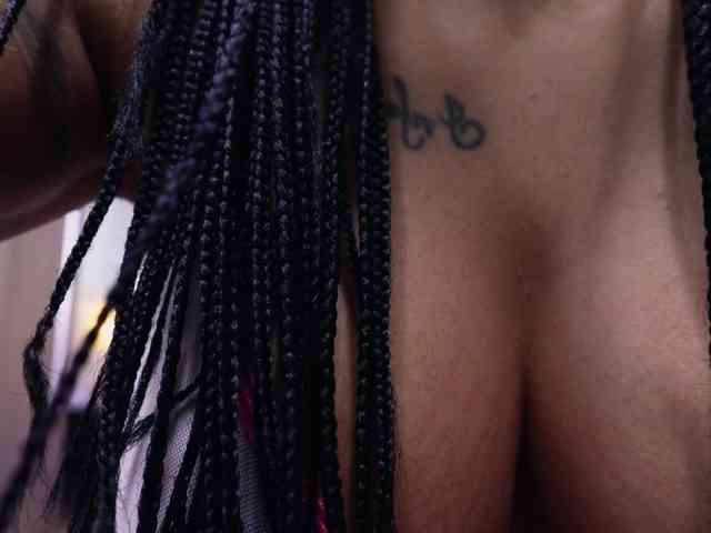 Oddetteblackk1 webcam