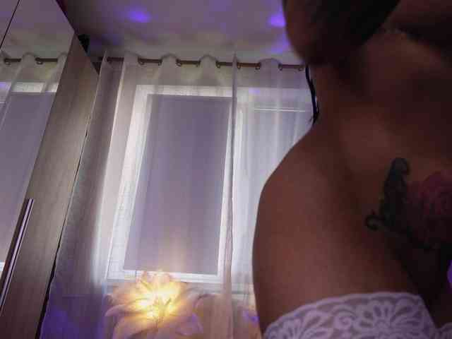 Oddetteblackk1 webcam