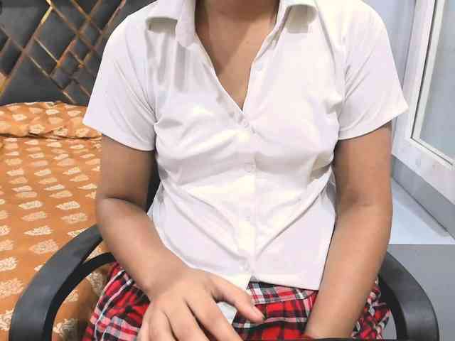 Indiankitty11 webcam