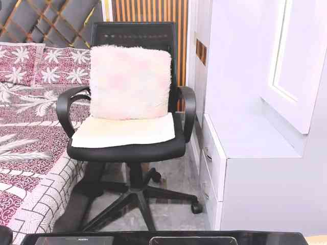 Indiankitty11 webcam