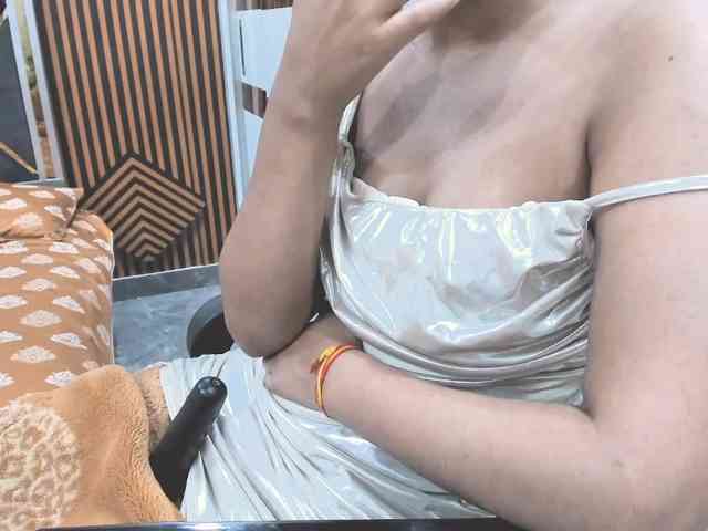 Indiankitty11 webcam