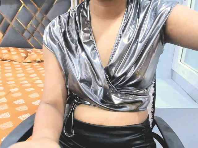 Indiankitty11 webcam