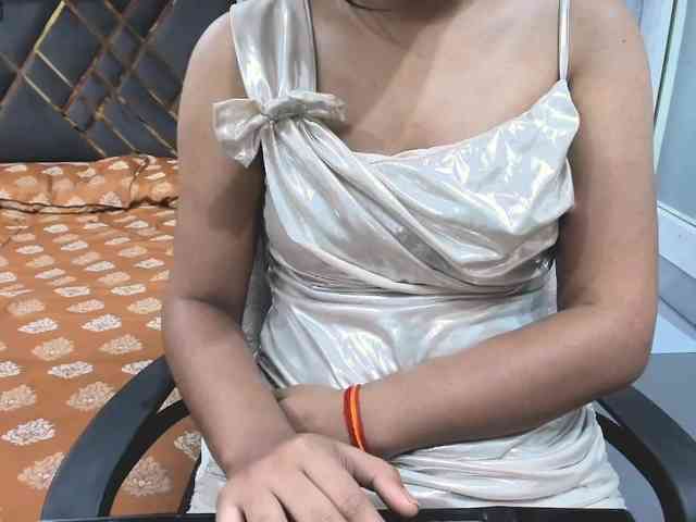 Indiankitty11 webcam