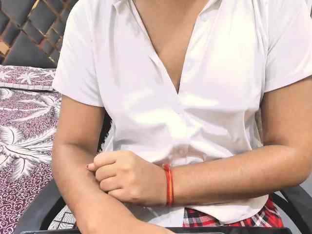 Indiankitty11 webcam