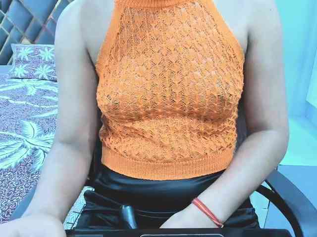 Indiankitty11 webcam