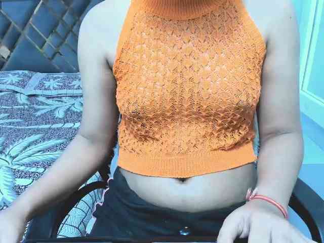 Indiankitty11 webcam