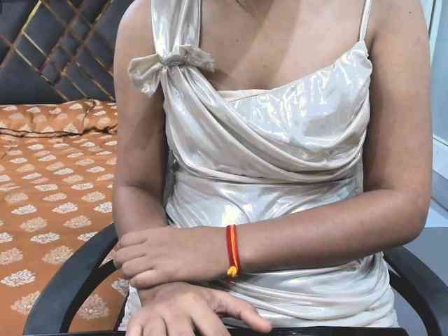 Indiankitty11 webcam