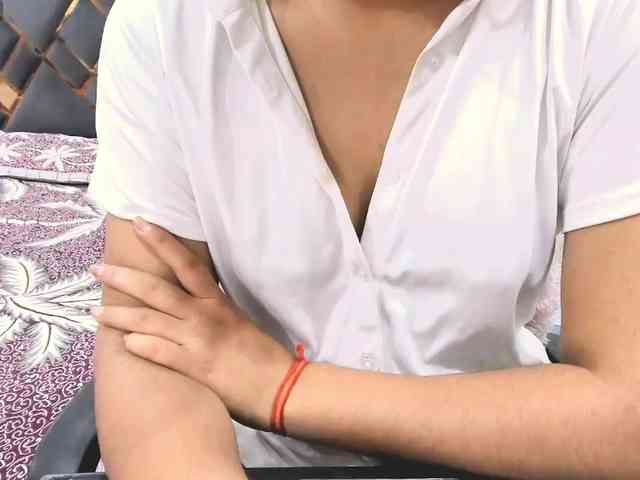 Indiankitty11 webcam