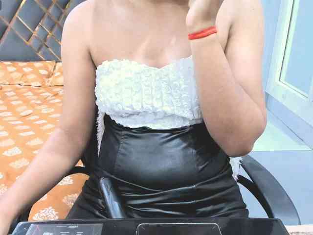 Indiankitty11 webcam