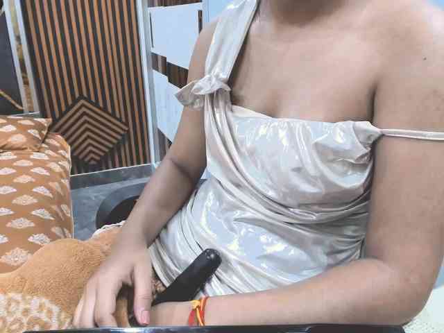 Indiankitty11 webcam