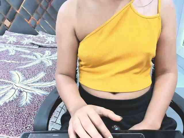 Indiankitty11 webcam