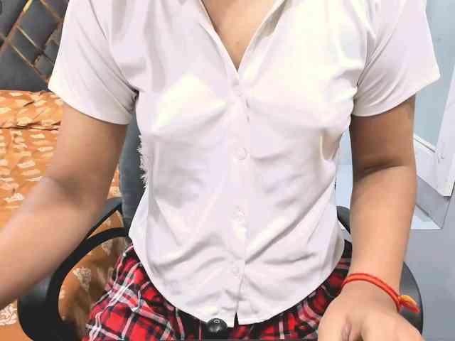 Indiankitty11 webcam