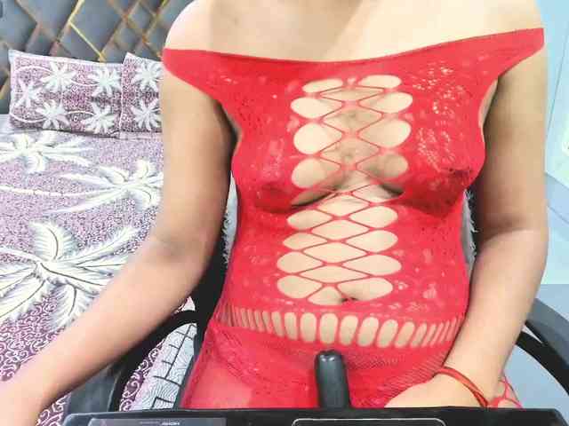 Indiankitty11 webcam