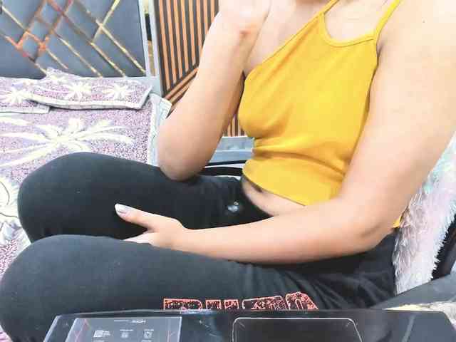 Indiankitty11 webcam