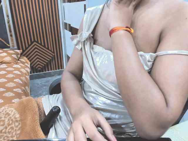 Indiankitty11 webcam