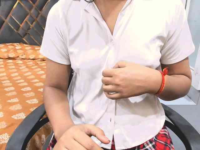 Indiankitty11 webcam