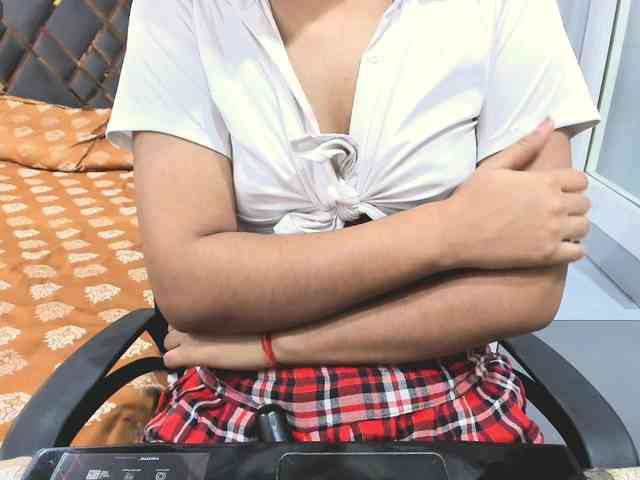 Indiankitty11 webcam