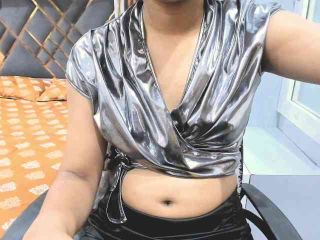 Indiankitty11 webcam