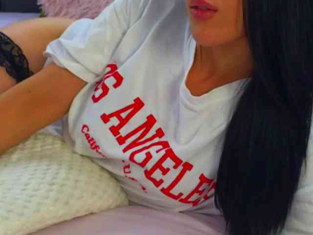 LauraMirage webcam