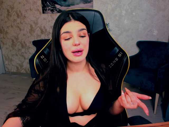 SnowingWinter's BongaCams show and profile