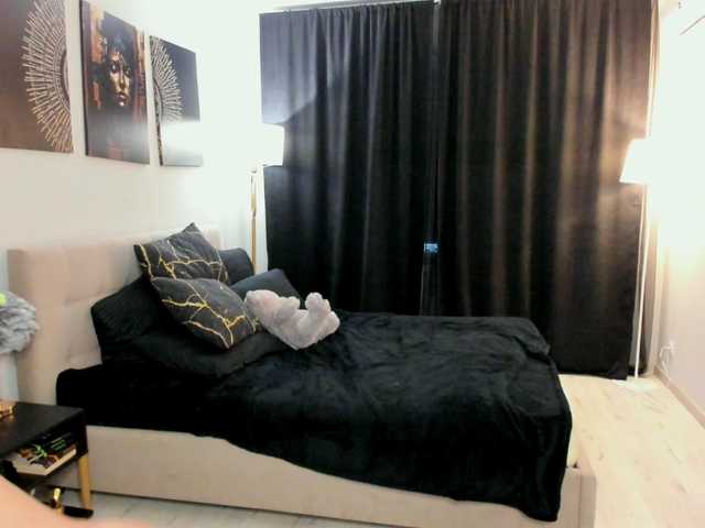 SnowingWinter's BongaCams show and profile