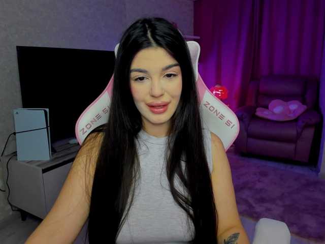 SnowingWinter's BongaCams show and profile