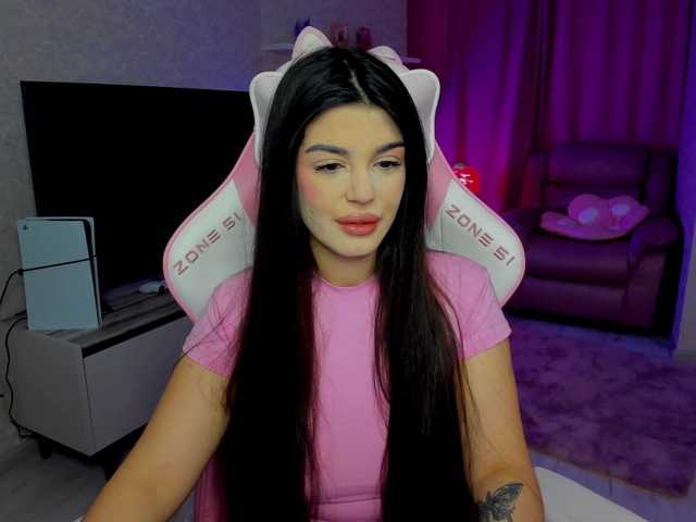 SnowingWinter's BongaCams show and profile