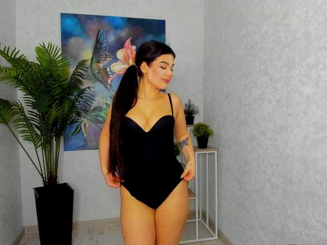 SnowingWinter's BongaCams show and profile