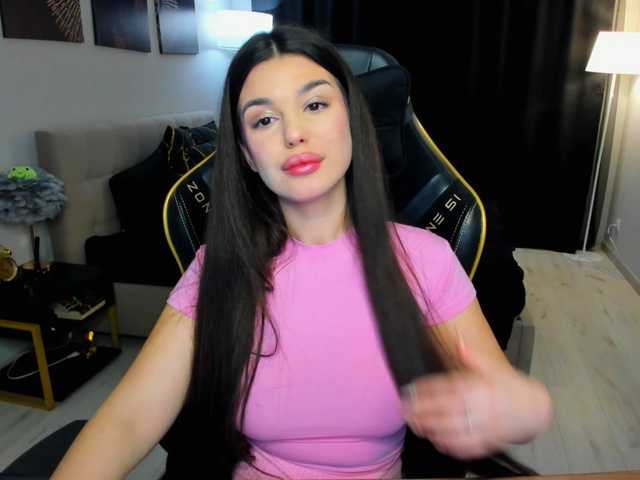 SnowingWinter's BongaCams show and profile