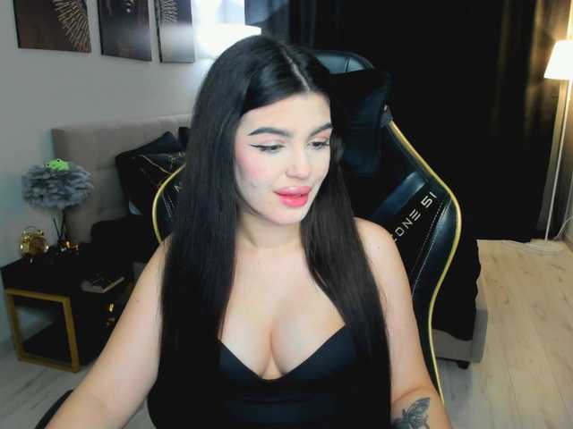 SnowingWinter's BongaCams show and profile