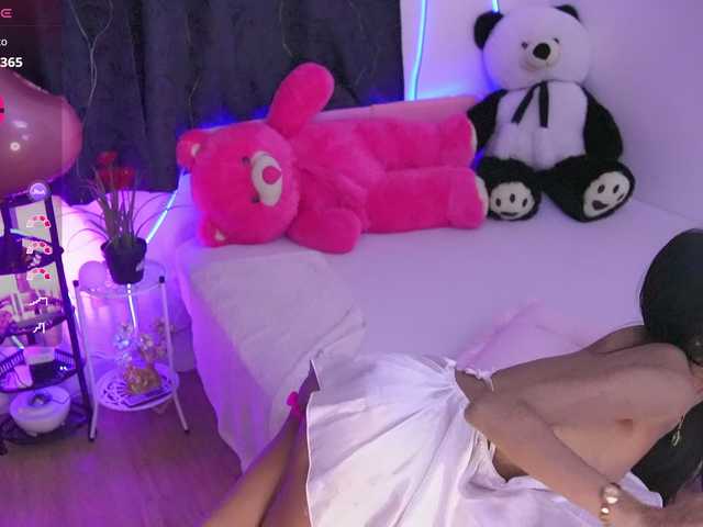 Cutieass69's BongaCams show and profile