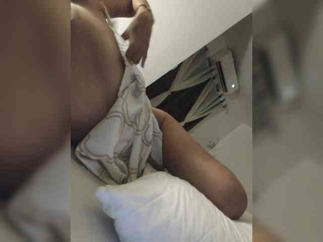 Cutieass69 webcam