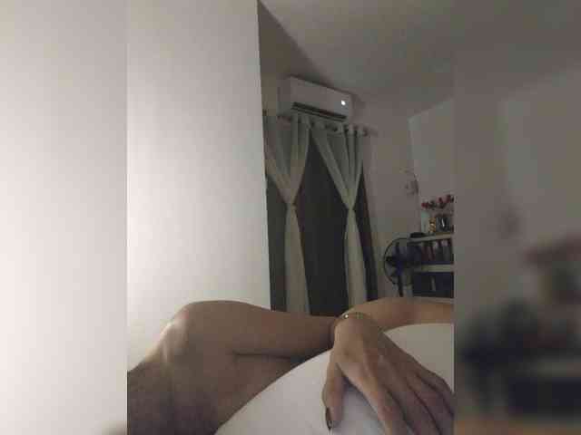Cutieass69 webcam