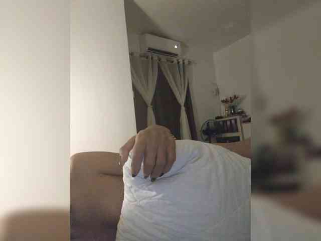 Cutieass69 webcam